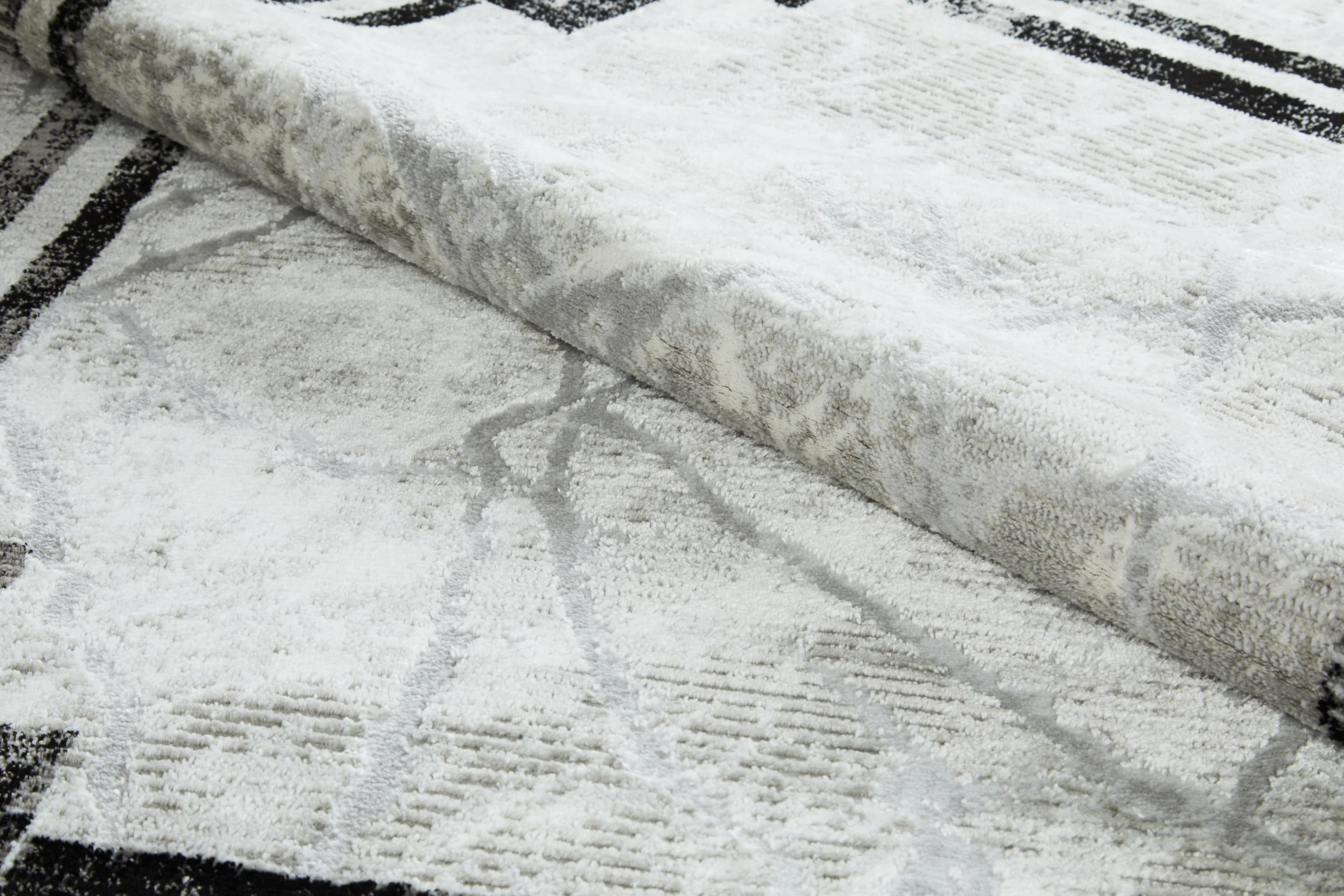 Alisa Grey Black Rug - 120cm x 170cm - Image 5